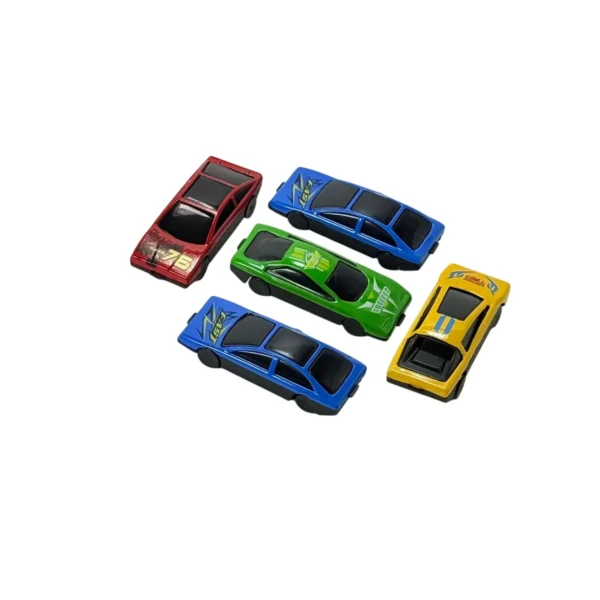 Set 5 mașinuțe colorate – design ergonomic pentru prindere ușoară, colțuri netede, rulare lină pe suprafețe plane, joc creativ acasă și la grădiniță